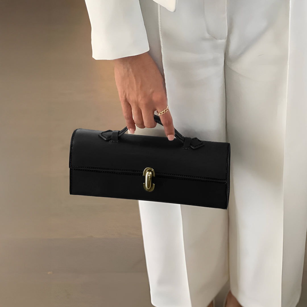 <tc>Lucia Handtasche</tc>