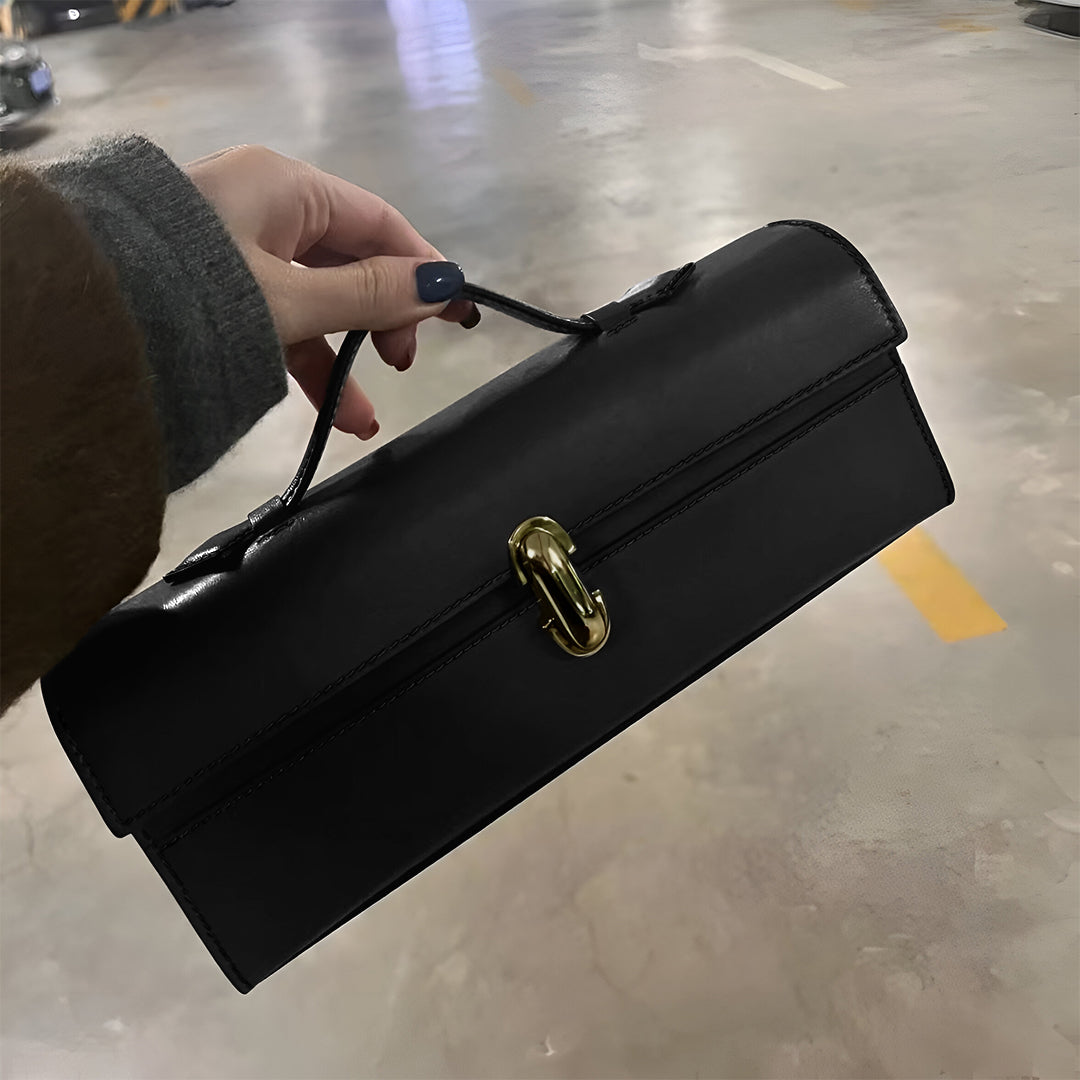 <tc>Lucia Handtasche</tc>