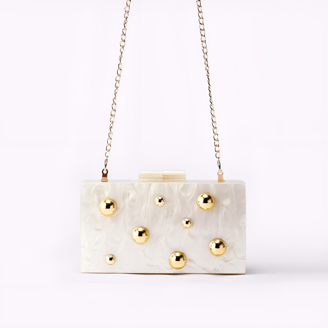 <tc>Elise Nieten Clutch Tasche</tc>