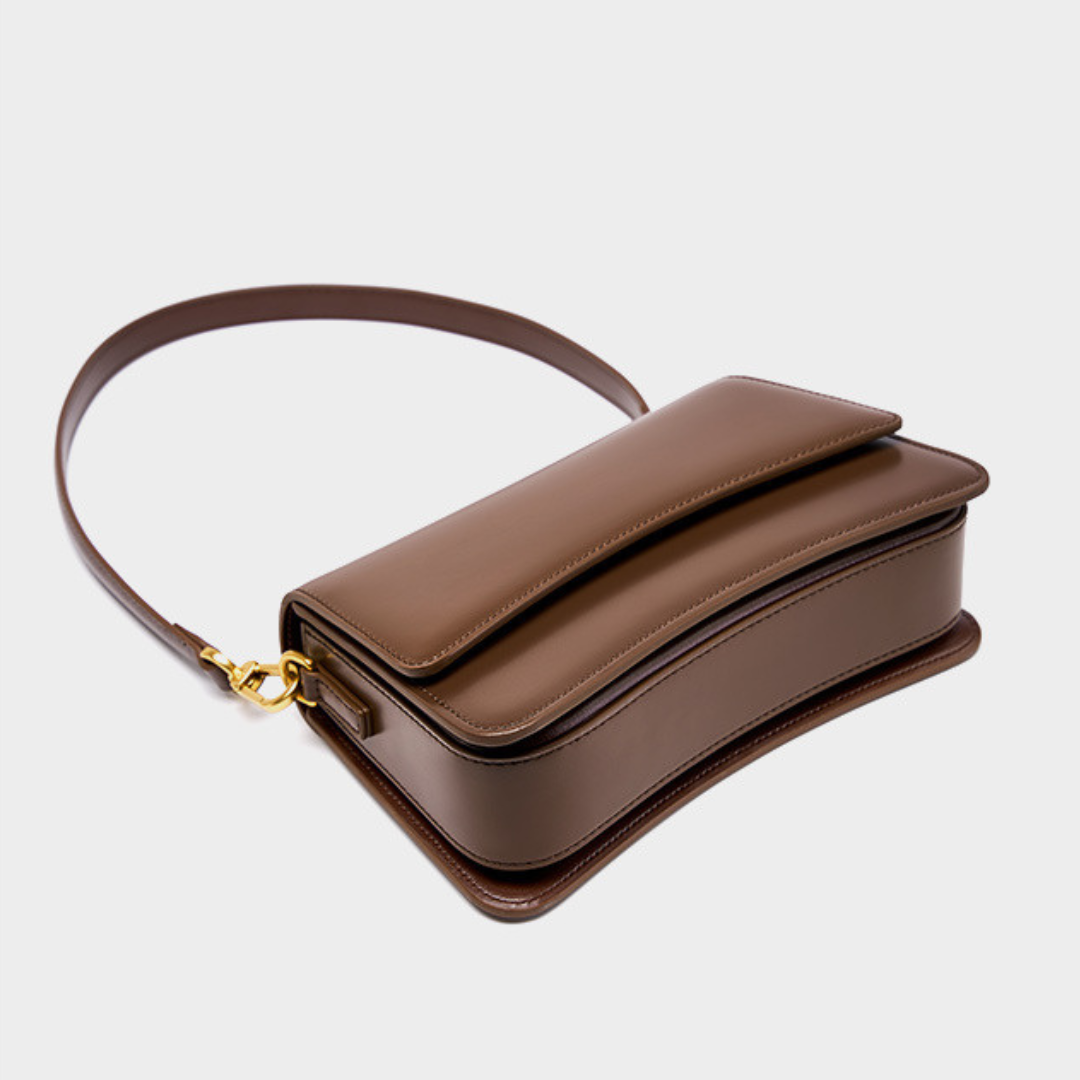 <tc>Britney Sleek Leder Umhängetasche</tc>
