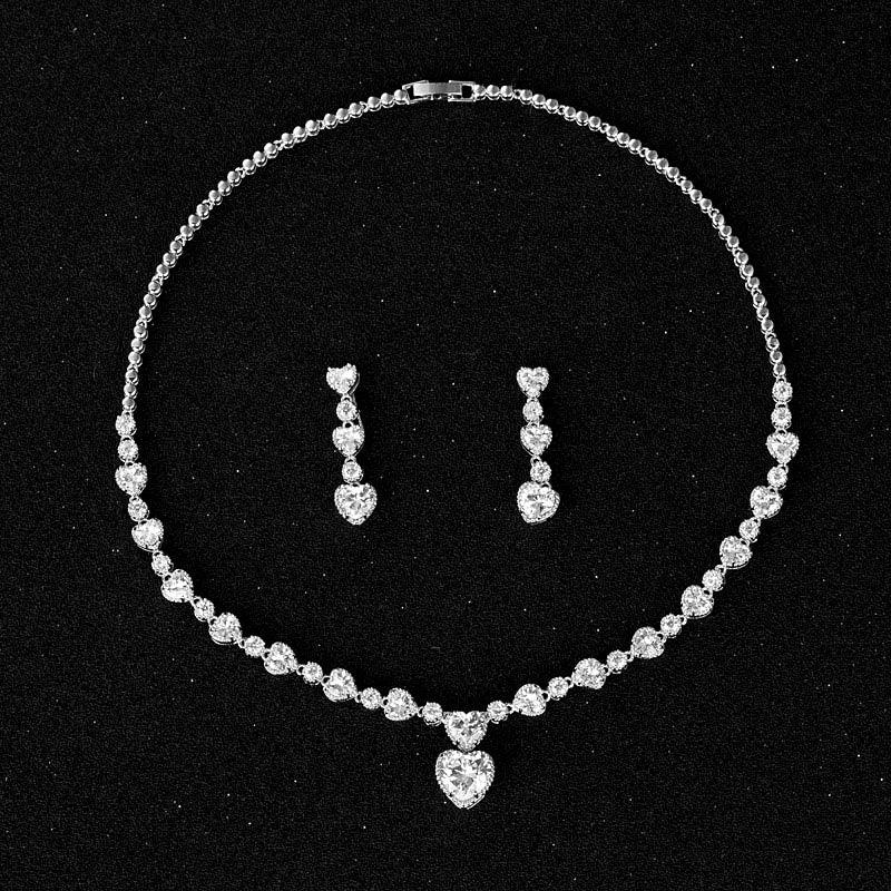 Glitzerndes Edelstein-Herz-Schmuckset